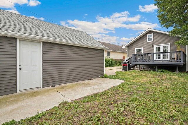 1715 N 15th Ave, Melrose Park, IL 60160 - view of green lawn with a deck