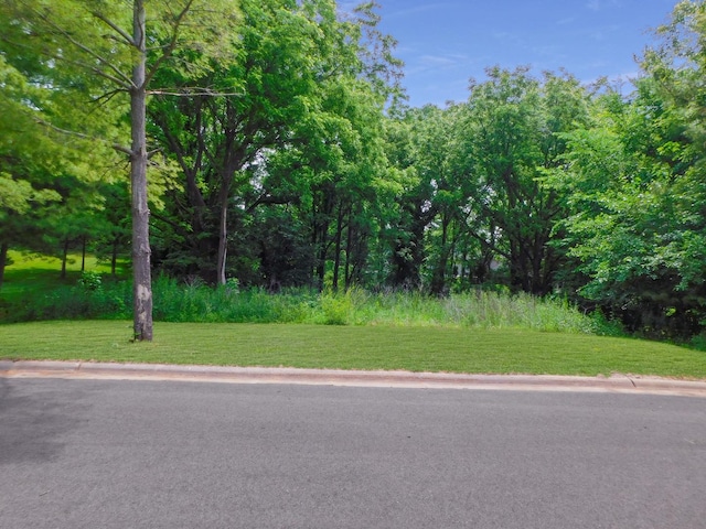 13071 Promontory Trl, Roscoe, IL 61073