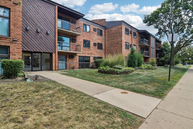 5525 N Chester Ave Unit 46, Chicago, IL 60656 - view of building exterior
