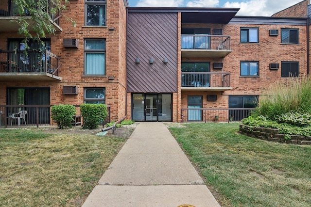 5525 N Chester Ave Unit 46, Chicago, IL 60656 - view of building exterior