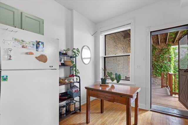 1023 N Hoyne Ave Unit 3B, Chicago, IL 60622 - office featuring light wood-style flooring and baseboards