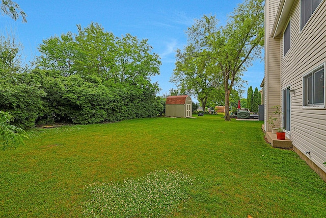 1087 Amberwood Dr, Crystal Lake, IL 60014 - photo 32