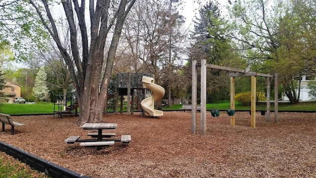406 E Tower Dr, Tower Lakes, IL 60010 - view of community jungle gym