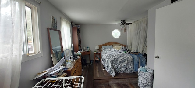 316 Clifton Dr, Round Lake Park, IL 60073 - bedroom featuring wood finished floors and ceiling fan