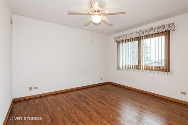 888 Braintree Ln, Bartlett, IL 60103 - photo 18
