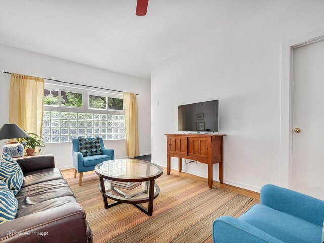 1754 W Cortland St, Chicago, IL 60622 - living area featuring light wood-style floors and ceiling fan
