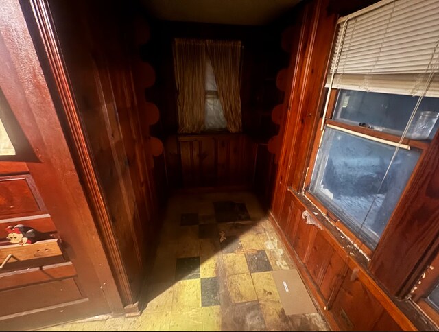 1704 N Moody Ave, Chicago, IL 60639 - bathroom featuring tile patterned floors