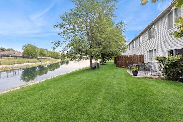 1834 N Wentworth Cir, Romeoville, IL 60446 - view of yard featuring a water view