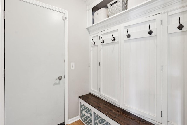 220 Carters Grove Ct, Grayslake, IL 60030 - mudroom featuring dark wood-type flooring and baseboards