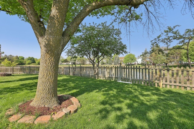 220 Carters Grove Ct, Grayslake, IL 60030 - view of fenced backyard