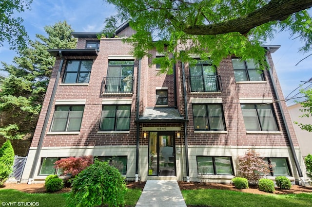4845 N Keystone Ave Unit 1S, Chicago, IL 60630 - photo 1
