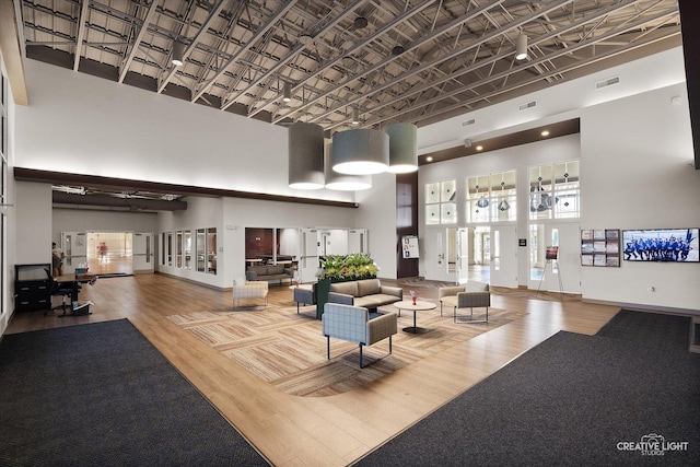 1133 Daytona Way, Pingree Grove, IL 60140 - common area featuring a towering ceiling