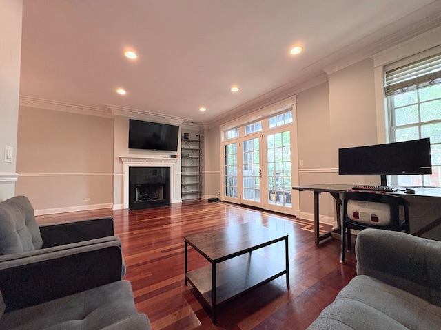 818 W Aldine Ave Unit 3, Chicago, IL 60657 - living area with crown molding, a fireplace, plenty of natural light, wood finished floors, and recessed lighting
