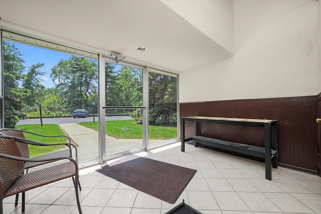 5701 W 129th St Unit 2B, Crestwood, IL 60418 - sunroom featuring healthy amount of natural light