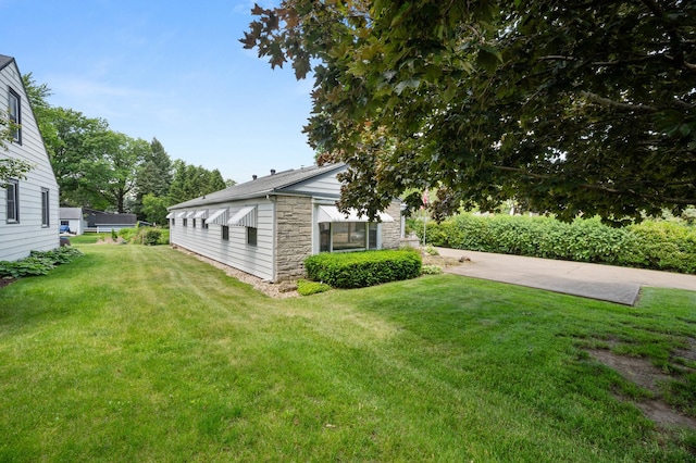 115 Fair St, Sycamore, IL 60178 - view of green lawn