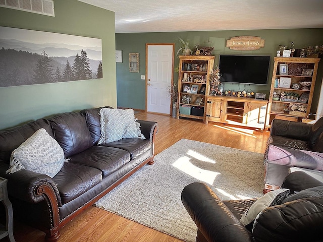 606 Briarwood Dr, Danvers, IL 61732 - photo 2