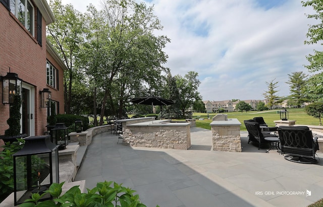 2520 Hanford Ln, Aurora, IL 60502 - view of patio