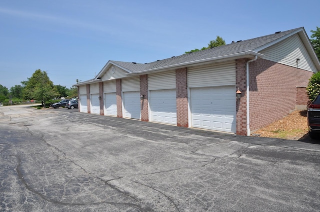 11535 Settlers Pond Way Unit 1C, Orland Park, IL 60467 - view of garage
