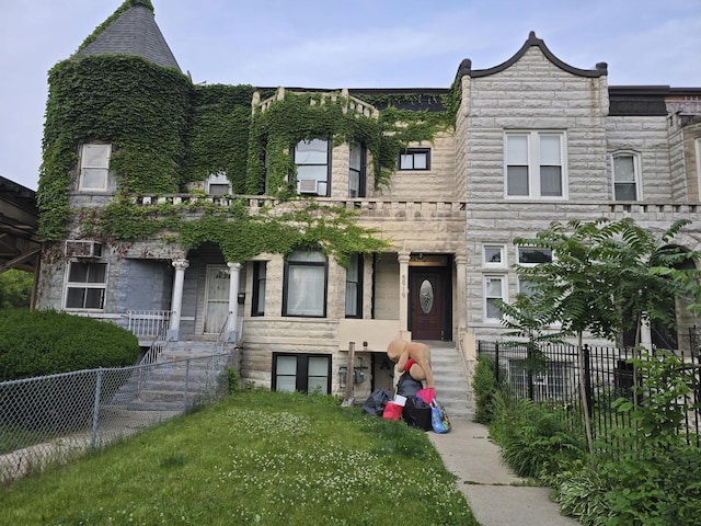 5919 S Indiana Ave, Chicago, IL 60637 - photo 1