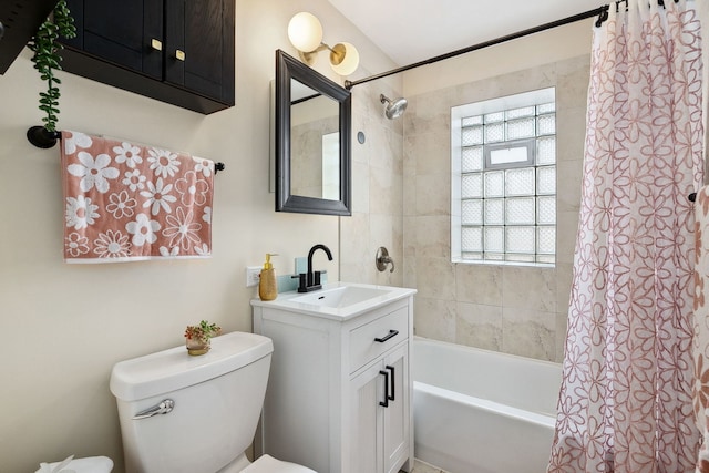 2438 N Hamlin Ave Unit 3D, Chicago, IL 60647 - full bath featuring shower / bathtub combination with curtain and vanity