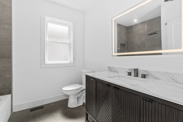 6155 W Cornelia Ave, Chicago, IL 60634 - full bath with vanity and toilet