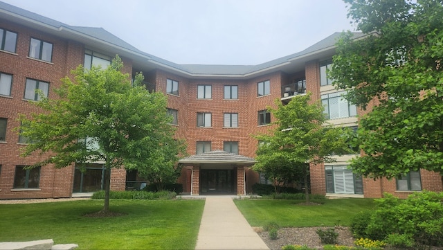 875 E 22nd St Unit 204, Lombard, IL 60148 - view of property