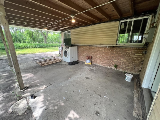 327 Somonauk St, Park Forest, IL 60466 - view of patio / terrace with washer / clothes dryer