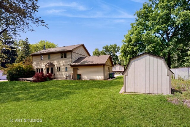 3425 Woodlawn Ave, Gurnee, IL 60031 - back of house featuring a shed and a yard