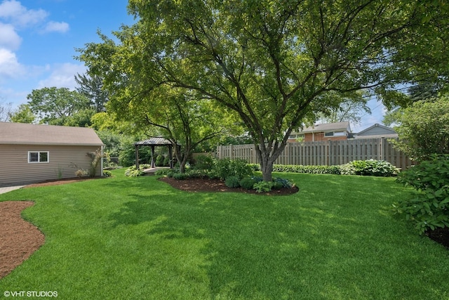 1419 W Miner St, Arlington Heights, IL 60005 - view of yard featuring a gazebo