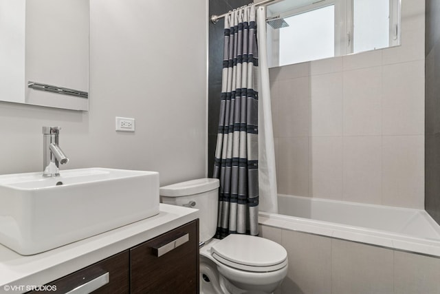 1718 W Le Moyne St Unit 1, Chicago, IL 60622 - bathroom with tiled shower / bath and vanity