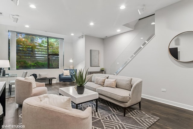 1718 W Le Moyne St Unit 1, Chicago, IL 60622 - living room featuring recessed lighting and dark wood-style flooring