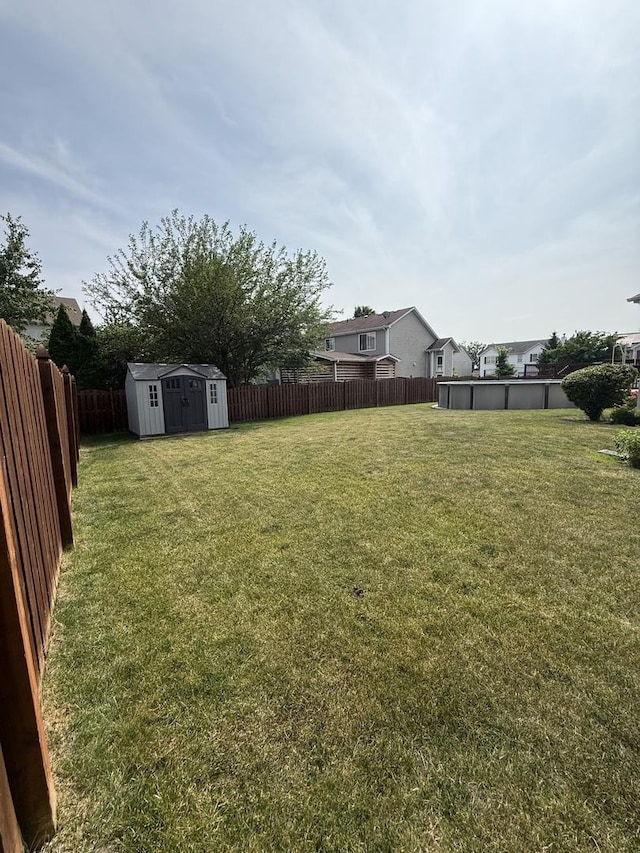 710 Silver Leaf Ct, Joliet, IL 60431 - fenced backyard featuring a shed