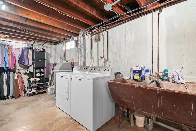 9111 Memory Trl, Wonder Lake, IL 60097 - laundry area with washing machine and dryer