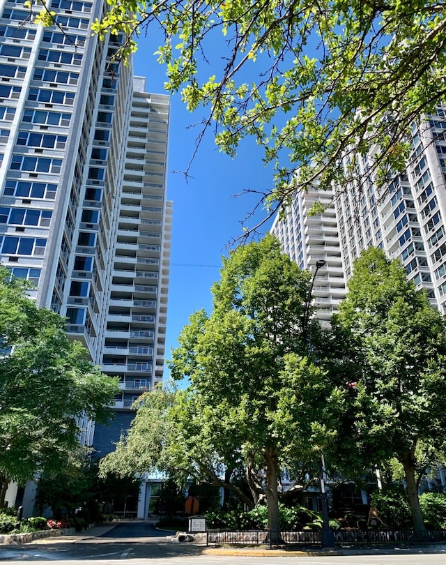 4250 N Marine Dr Unit 1404, Chicago, IL 60613 - view of apartment building / complex