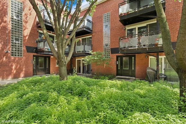 6427 N Damen Ave Unit 1E, Chicago, IL 60645 - view of property