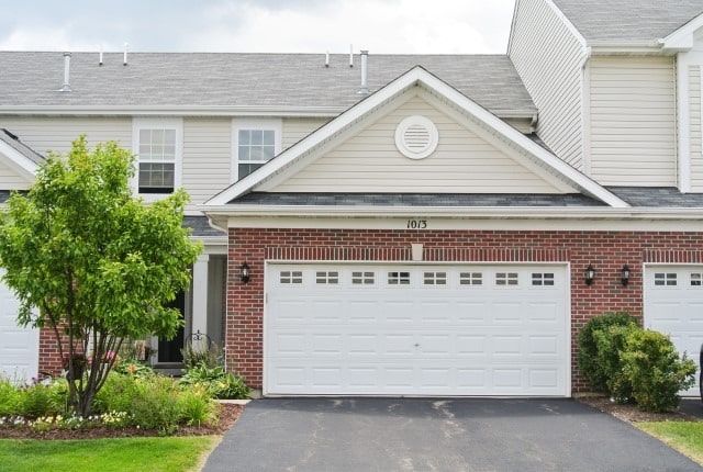 1013 Marcello Dr, Hampshire, IL 60140 - photo 1