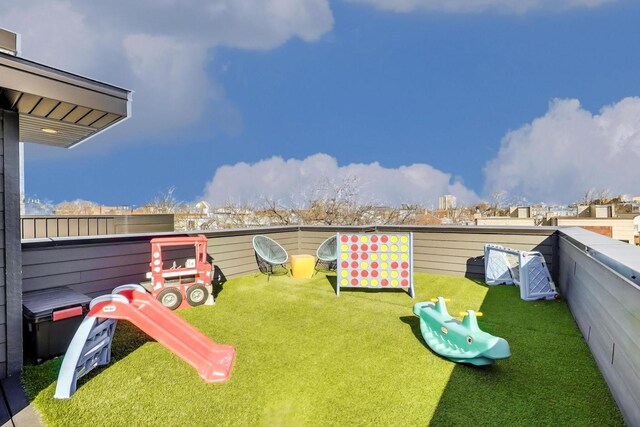 2131 W Huron St, Chicago, IL 60612 - view of jungle gym