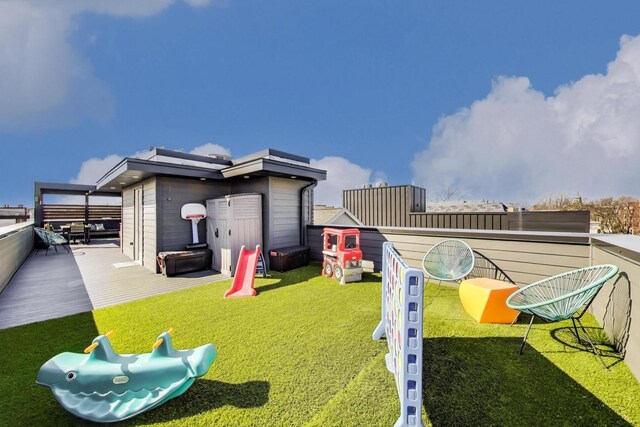 2131 W Huron St, Chicago, IL 60612 - view of grassy yard