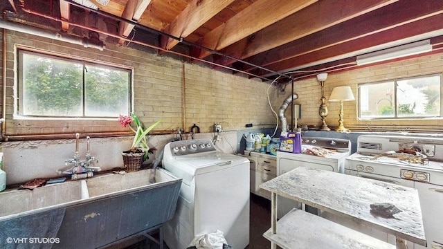 9120 26th Pl, Brookfield, IL 60513 - washroom featuring washing machine and dryer and healthy amount of natural light