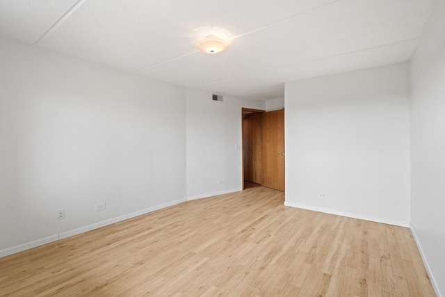 8540 W Foster Ave Unit 505, Norridge, IL 60706 - unfurnished room with light wood-type flooring and baseboards