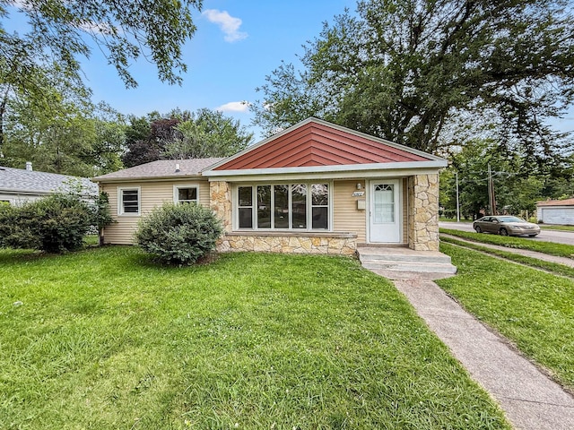 16802 Anthony Ave, Hazel Crest, IL 60429 - view of front facade with stone siding and a front lawn