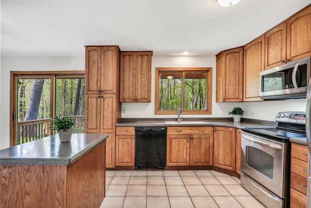 2030 Burke Dr, Winthrop Harbor, IL 60096 - photo 18