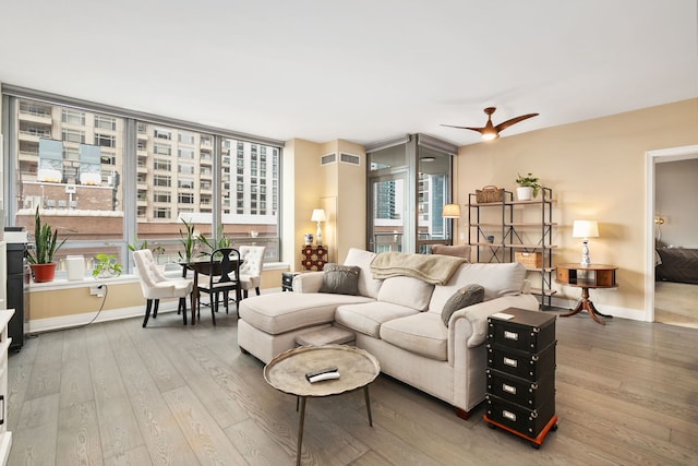 600 N Lake Shore Dr Unit 814, Chicago, IL 60611 - living area featuring wood-type flooring and ceiling fan