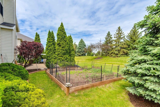 337A Veronica Cir, Bartlett, IL 60103 - view of yard with a garden
