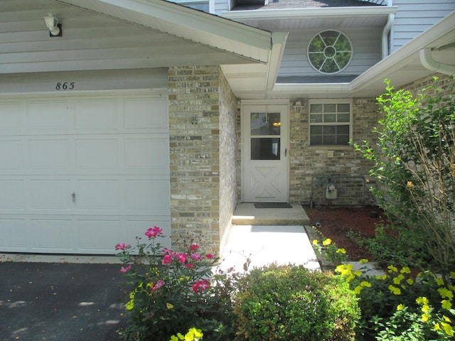 865 N Tamarac Blvd, Addison, IL 60101 - entrance to property