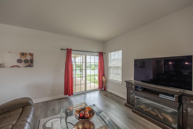 2107 Traemore Ln, New Lenox, IL 60451 - living area featuring baseboards and wood finished floors