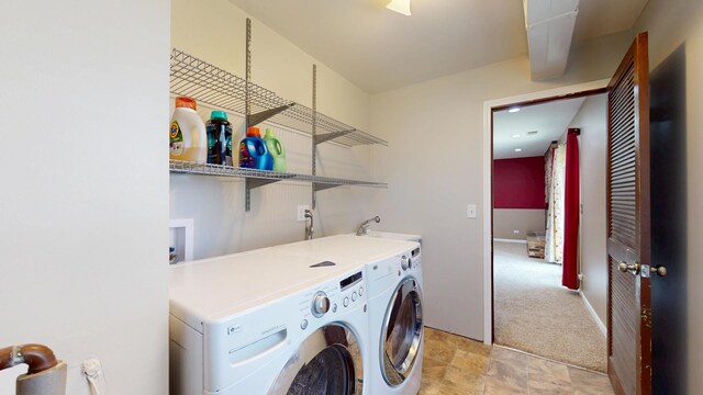 1005 N Dovington Dr, Hoffman Estates, IL 60169 - washroom featuring separate washer and dryer, light carpet, and recessed lighting
