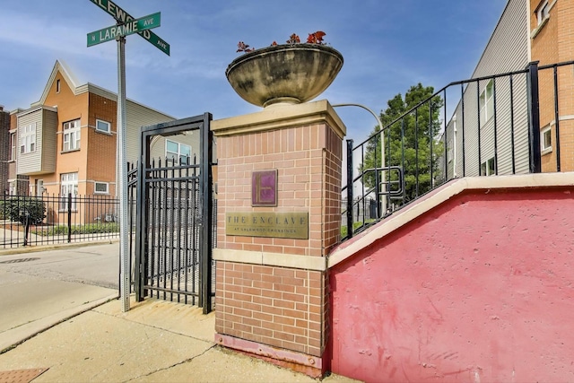 1900 N Laramie Ave, Chicago, IL 60639 - view of gate