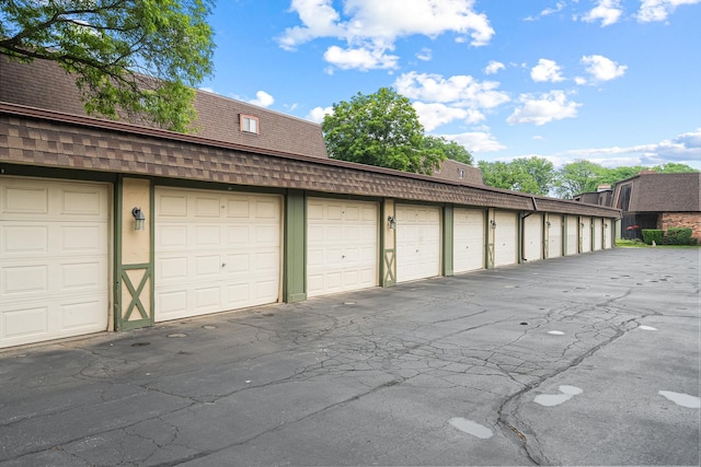 9197 N Rd Unit C, Palos Hills, IL 60465 - view of garage