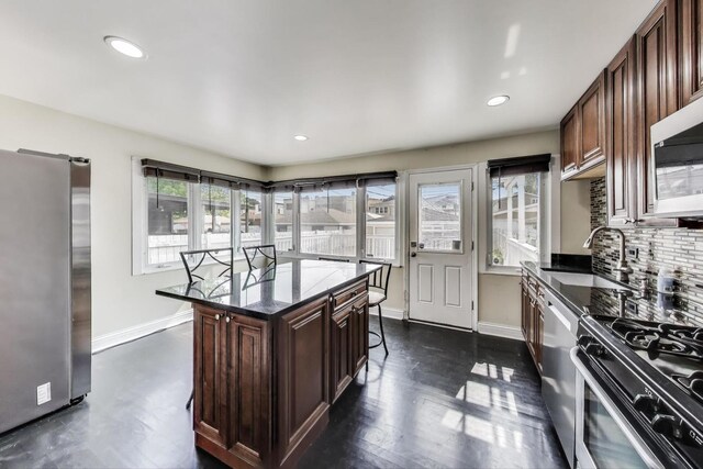 1523 N 19th Ave, Melrose Park, IL 60160 - photo 9